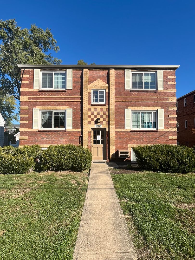 Deer Park Apartment: 4326 Oakwood Ave
