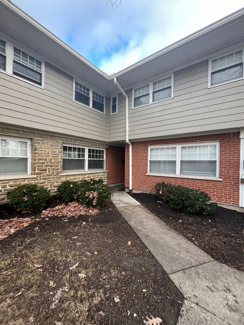 Cincinnati Apartment: 7505 Montgomery Rd