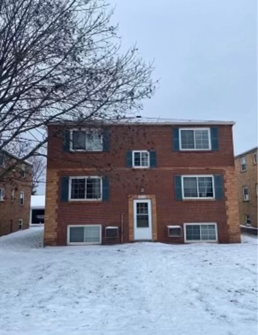 Cincinnati Apartment: 4330 Oakwood Ave