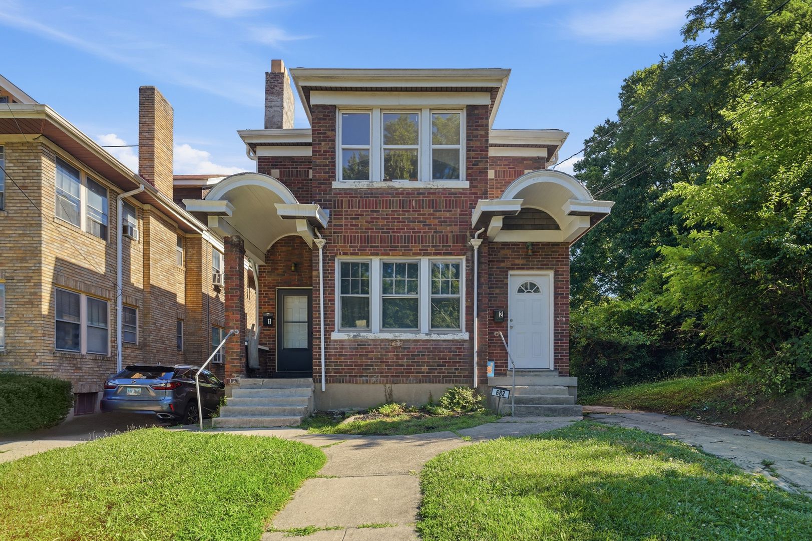 Cincinnati Apartment: 682 Greenwood Ave.