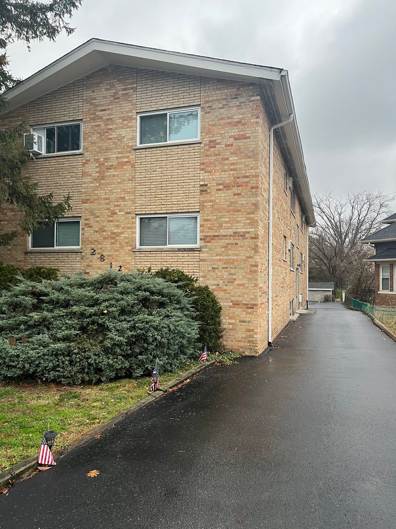 Cincinnati Apartment: 2812 Madison Road