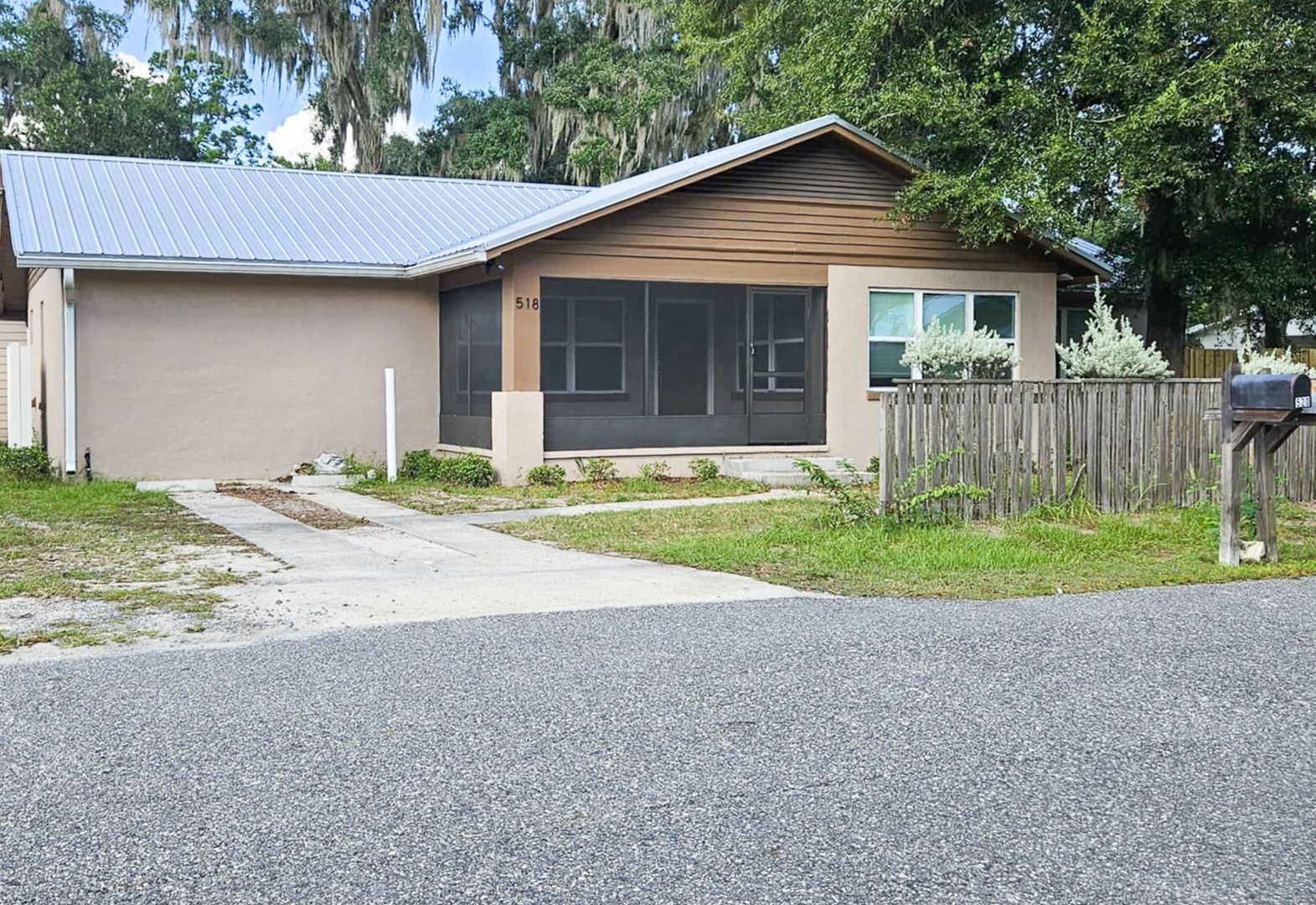 Gainesville House: 518 NW 27th Avenue