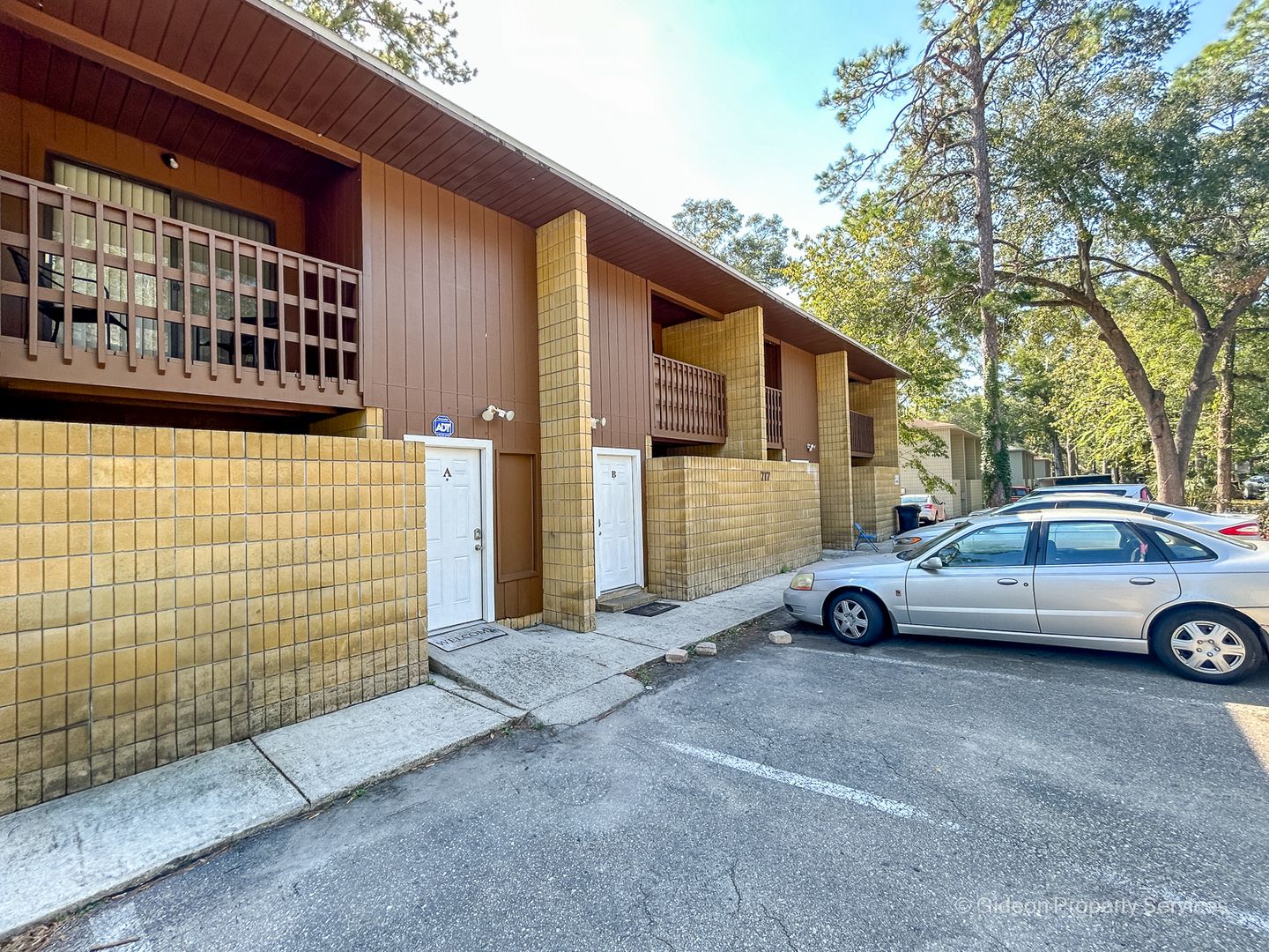 Gainesville Townhome: 717 SW 68th Ter