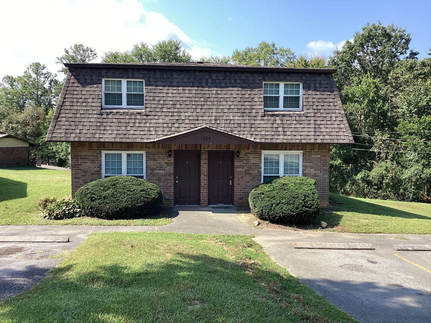 Hixson Apartment: 1002 Central Dr