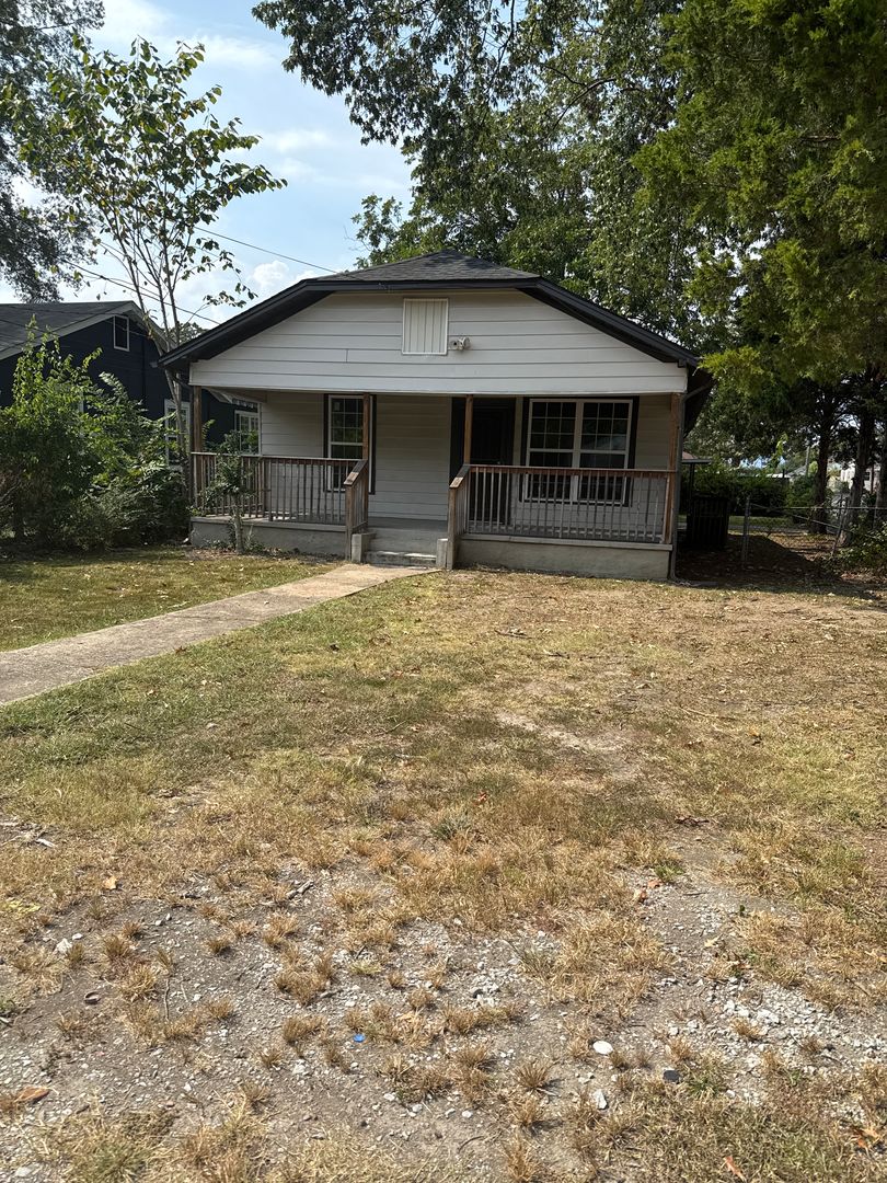 Chattanooga House: 3101 6th Ave