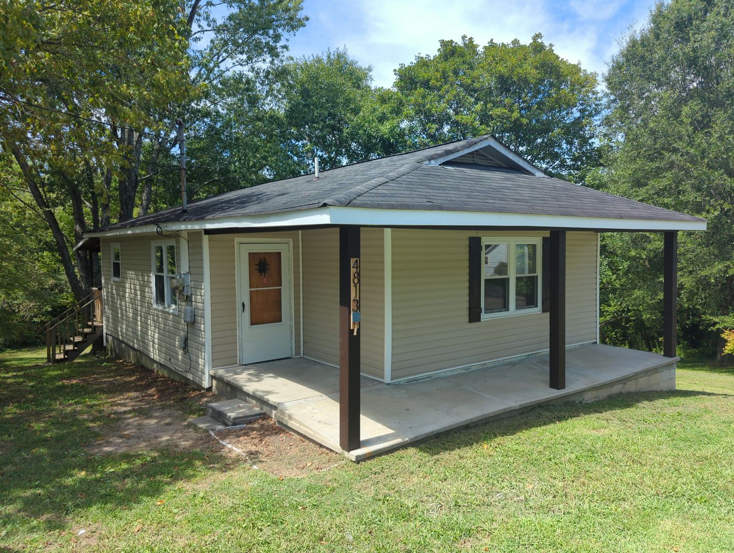 Ooltewah House: 4813 Blue Bell Ave