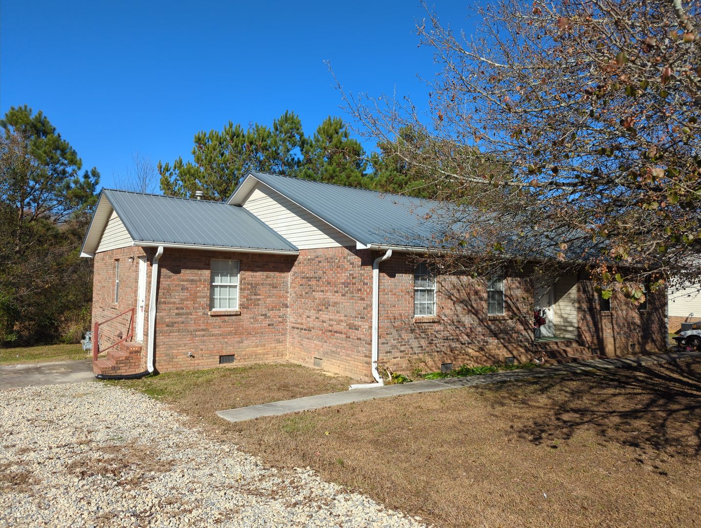 LaFayette Apartment: 69 Summerfield Rd