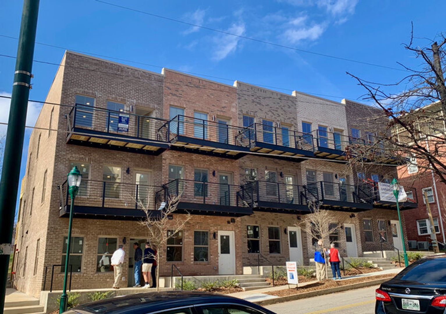 Chattanooga Apartment: 811 Douglas St