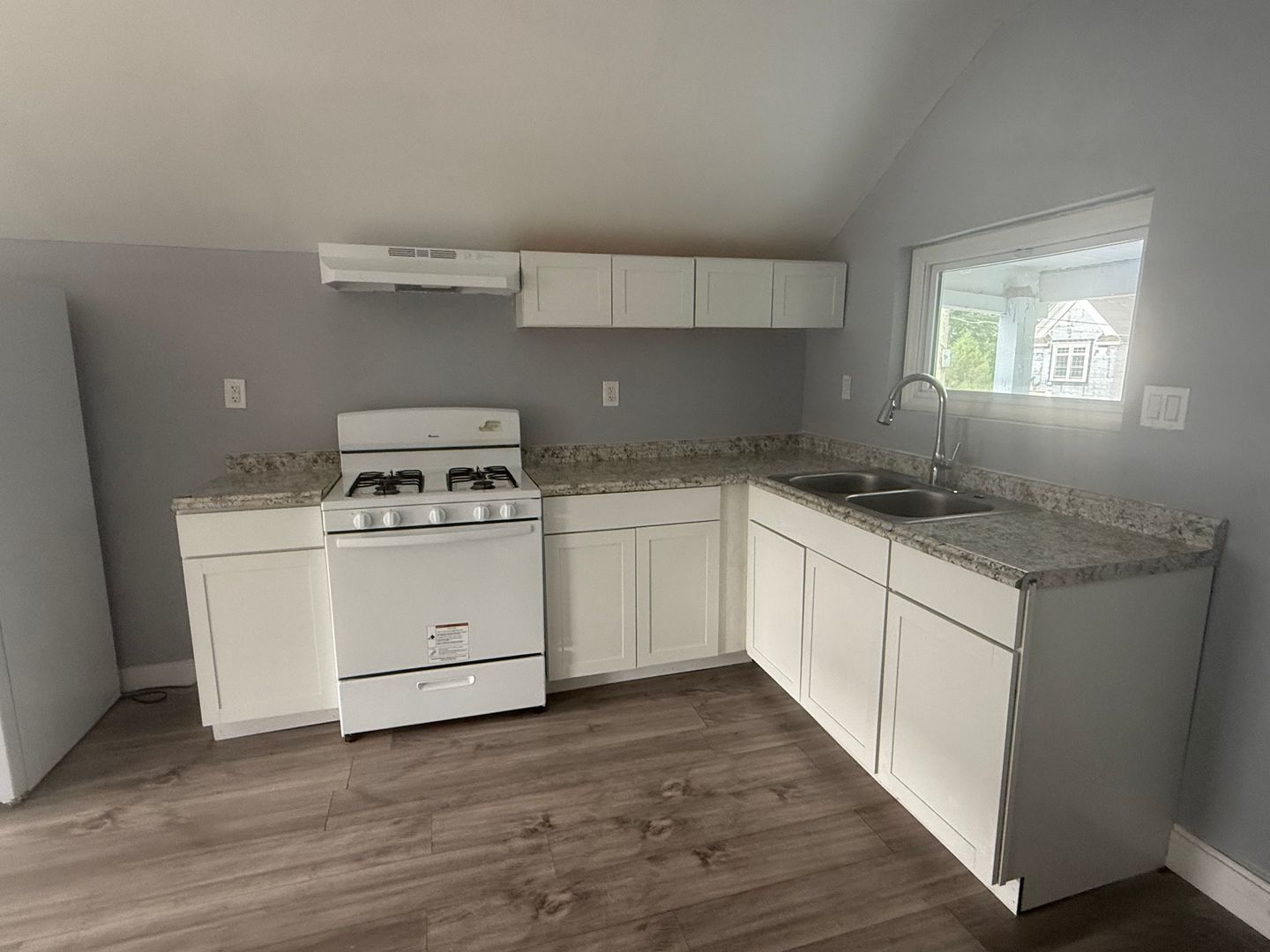 Carbondale Apartment: 171-173  Dundaff Street