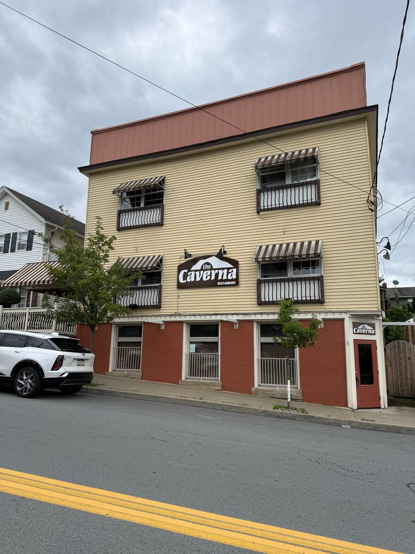 Jessup Apartment: 602 Church Street