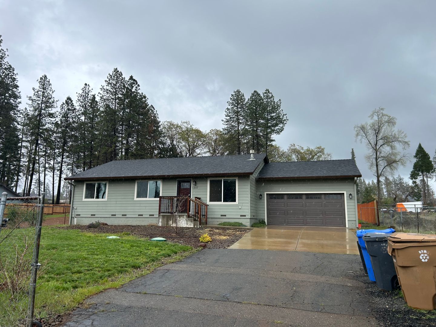 Paradise House: 1347 Brill Rd