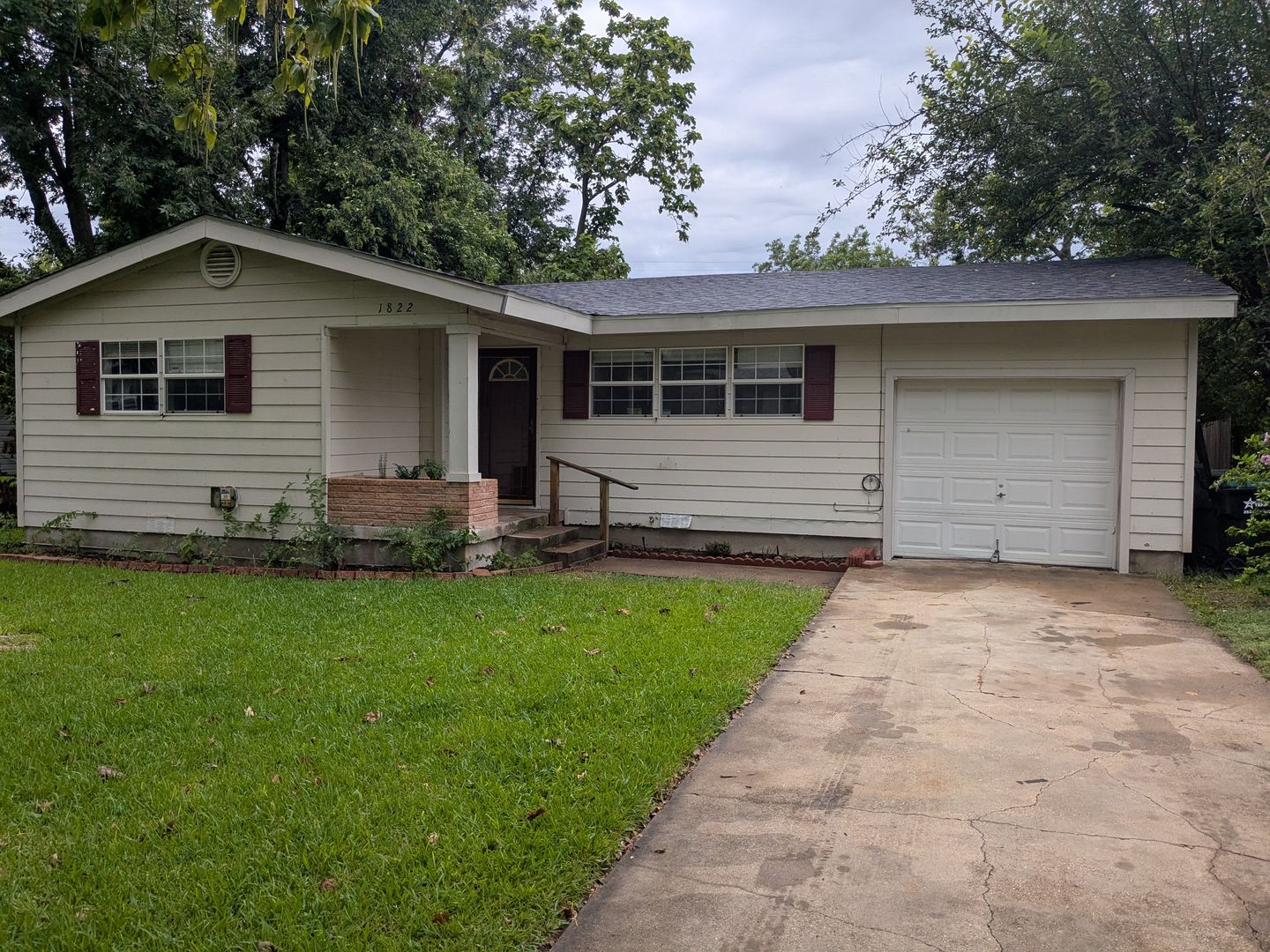 Temple House: 1822 S 39th