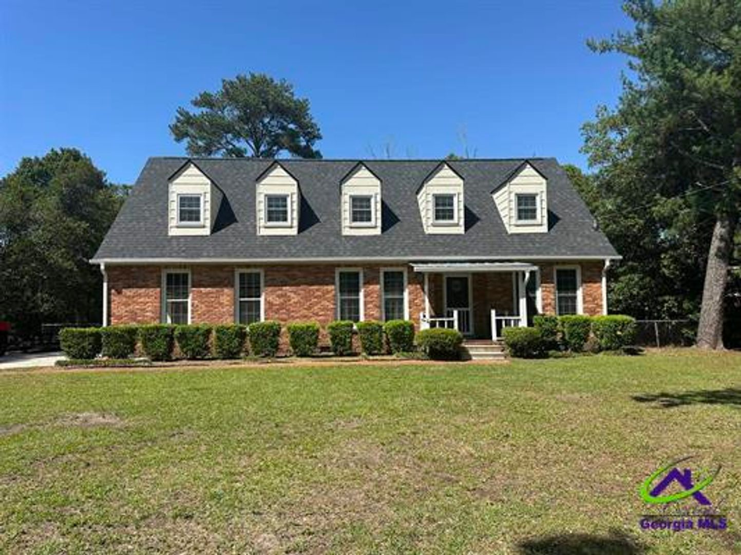 Warner Robins House: 103 West Point Court