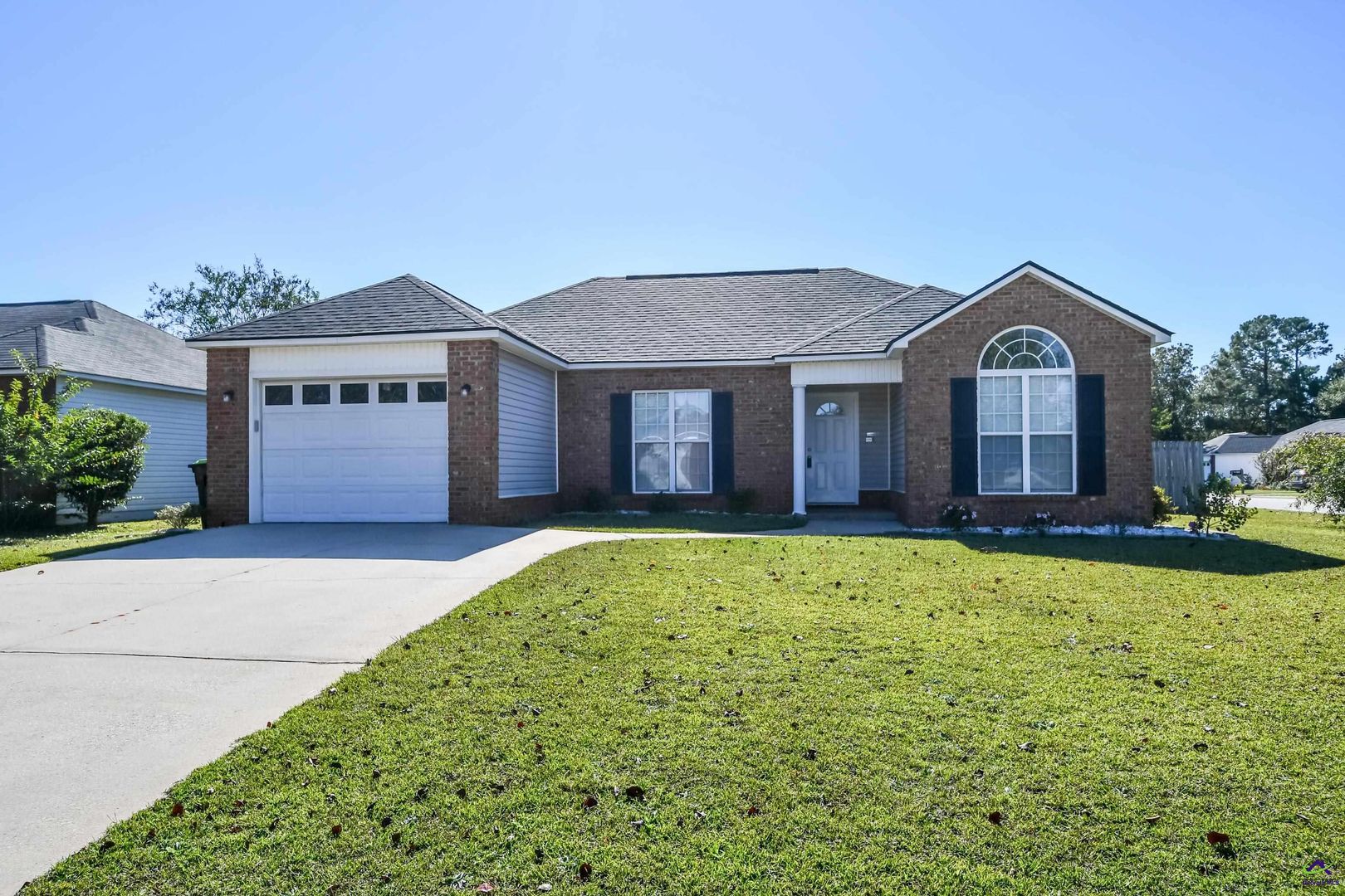 Warner Robins House: 337 Tyson Glen Dr