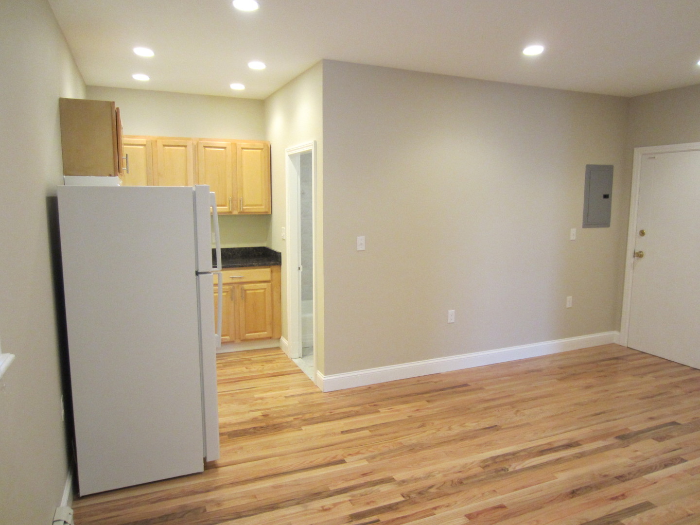 Medford Apartment: 12 Harvard Ave