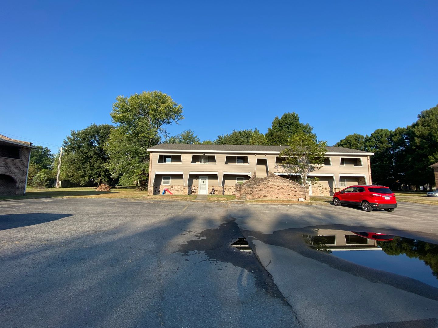 Dexter Apartment: One Mile Rd