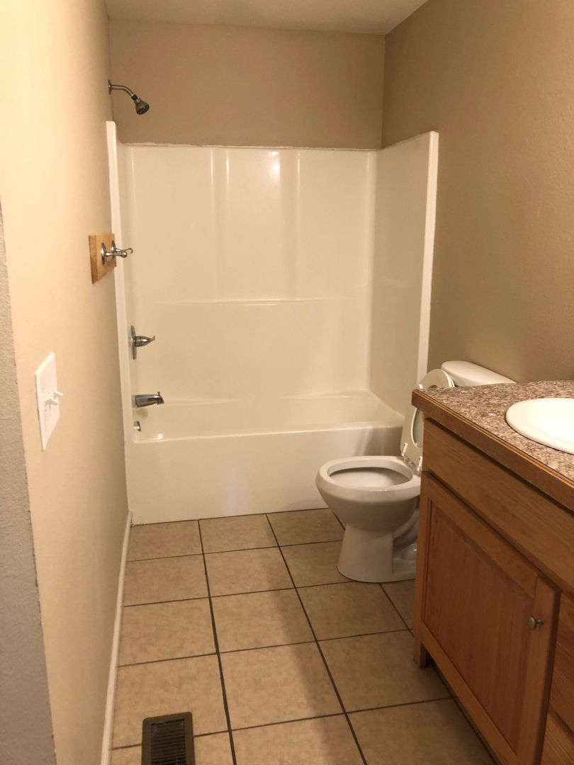 Brooke Village, Lyndel Court, Dexter, MO 63841