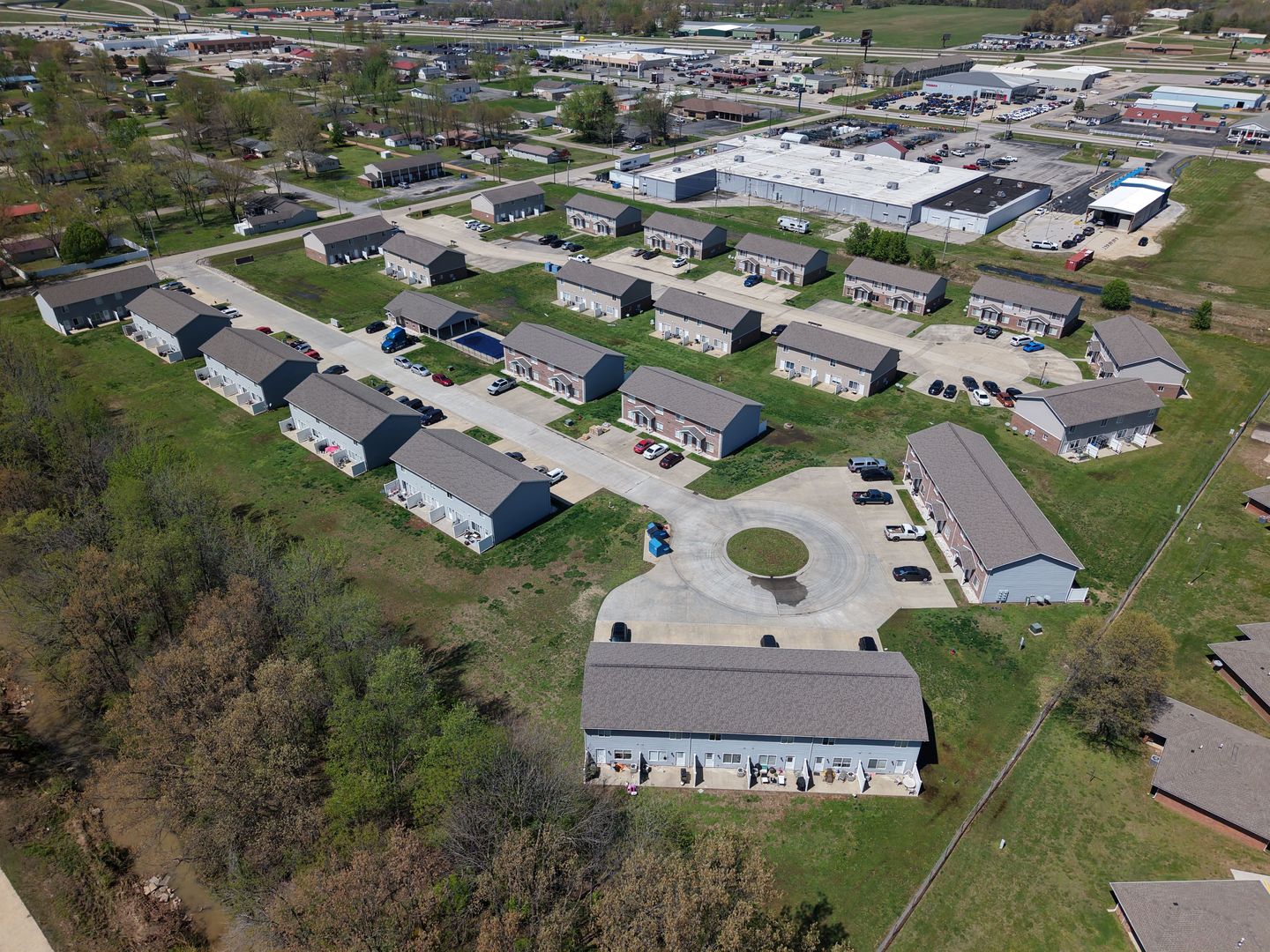 Dexter Apartment: Williams Ct.