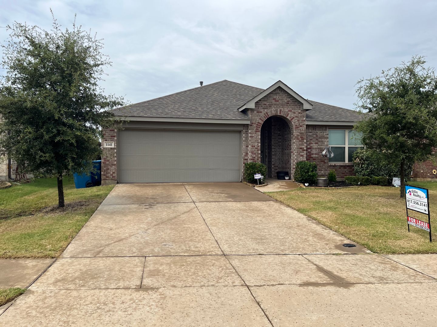 Alvarado House: 1141 Nighthawk Trl