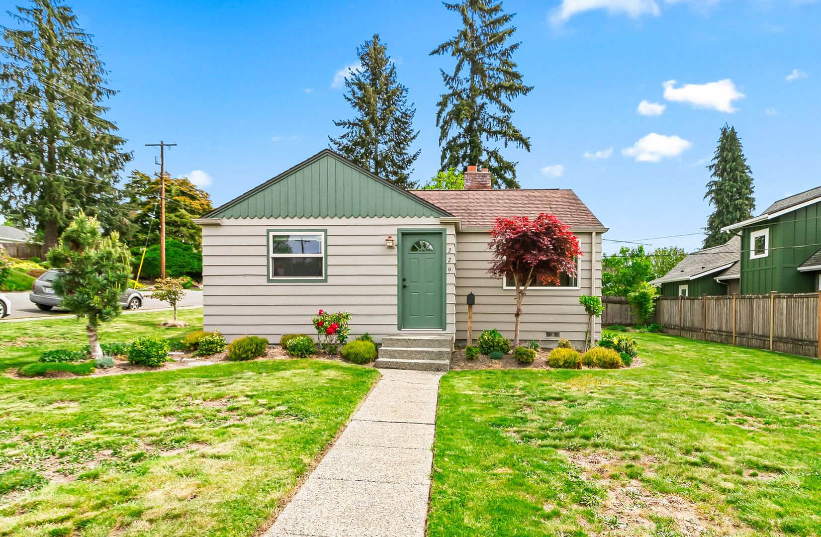 Snohomish House: 229 Avenue F