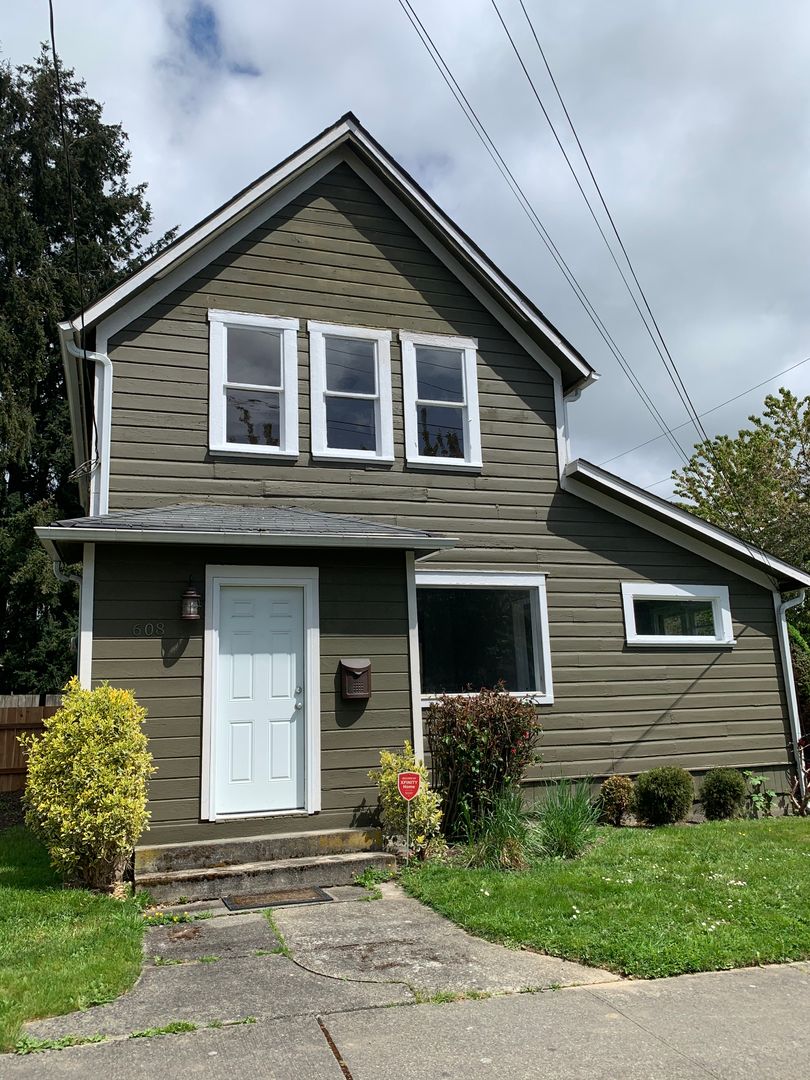 Snohomish House: 608 Pearl Street