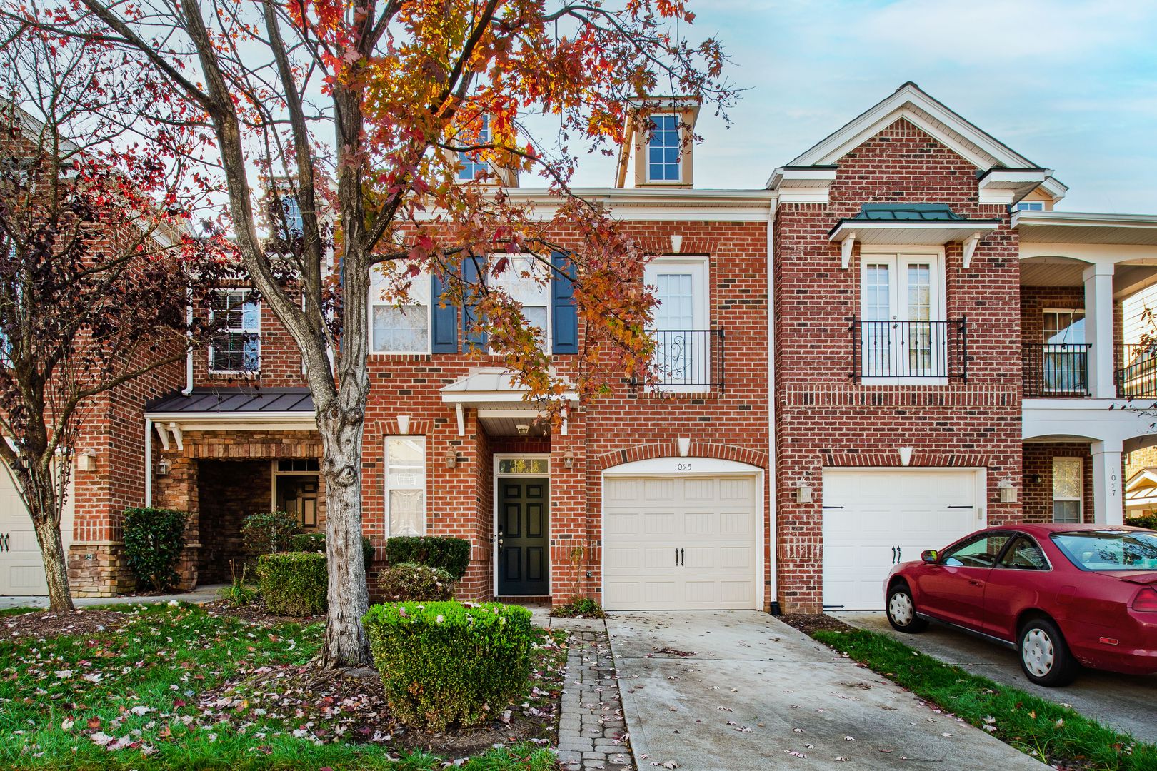 Cary Townhome: 1055 Remington Oaks Cir