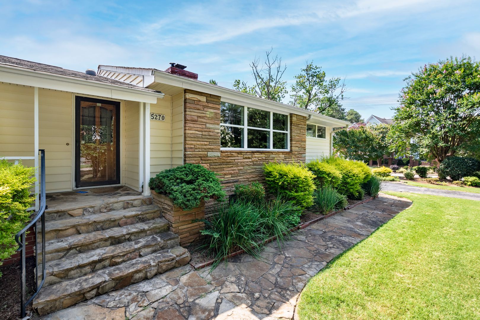 Raleigh House: 5270 Six Forks Rd