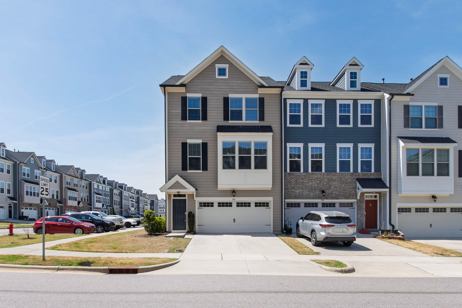 Apex Townhome: 810 Richmont Grove Ln