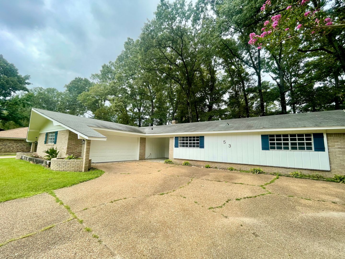Brandon House: 53 Summit Ridge Dr.