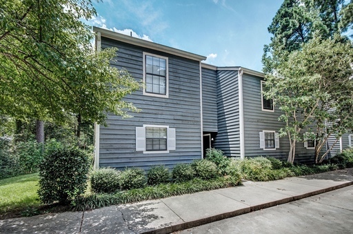 Two Bed Townhome Available in Brandon 39047!