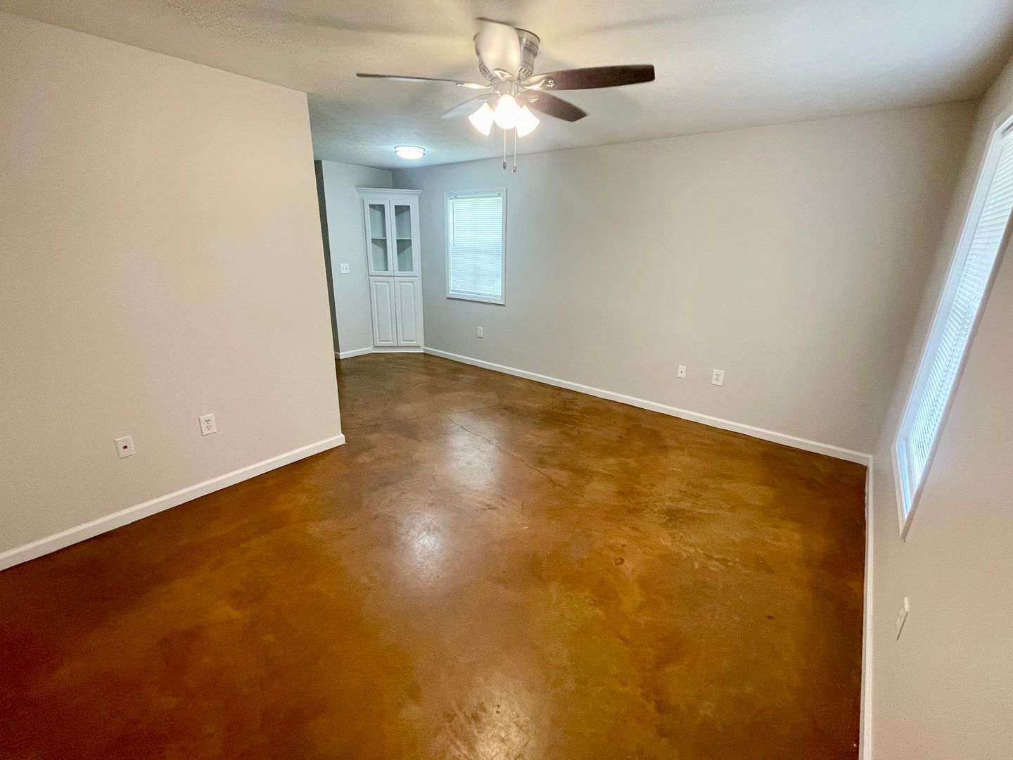 Flowood Apartment: 3521 First St