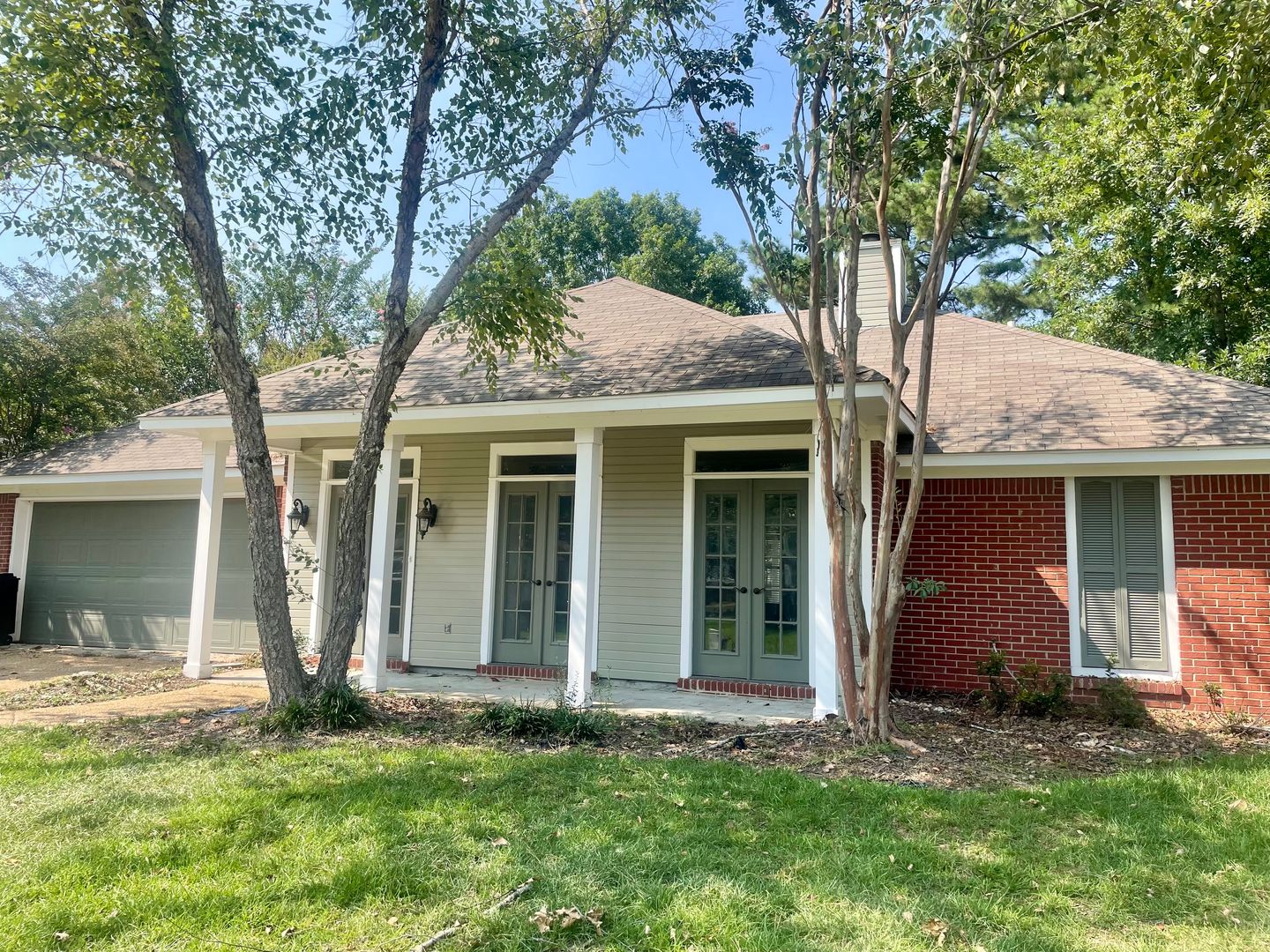 Brandon House: 208 Chestnut Dr