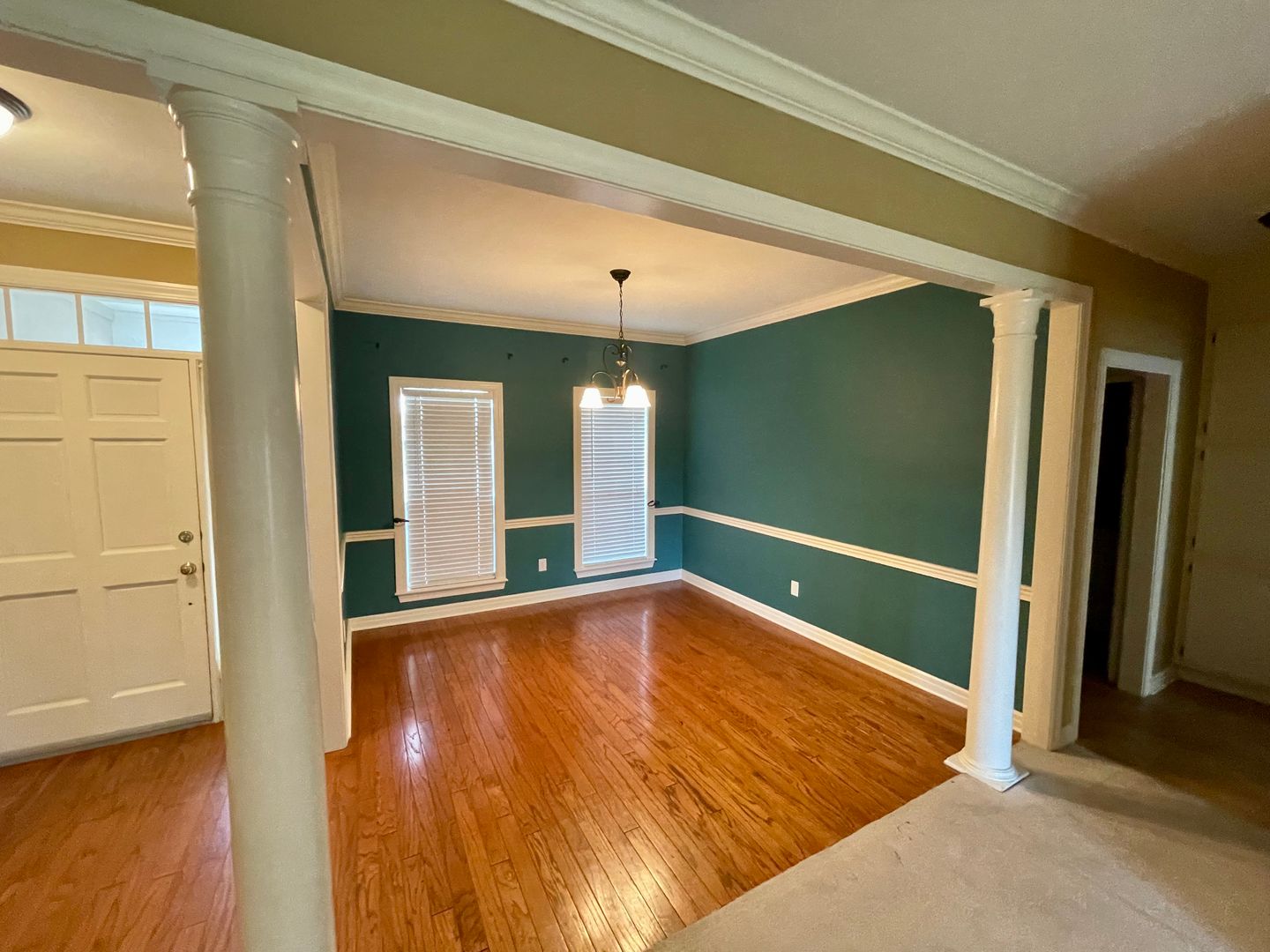 Madison House: 1013 N Azalea Dr