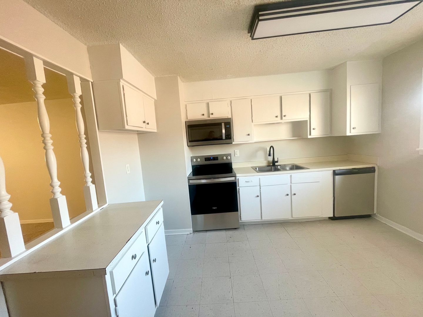 Pearl Apartment: 3170 Virginia St