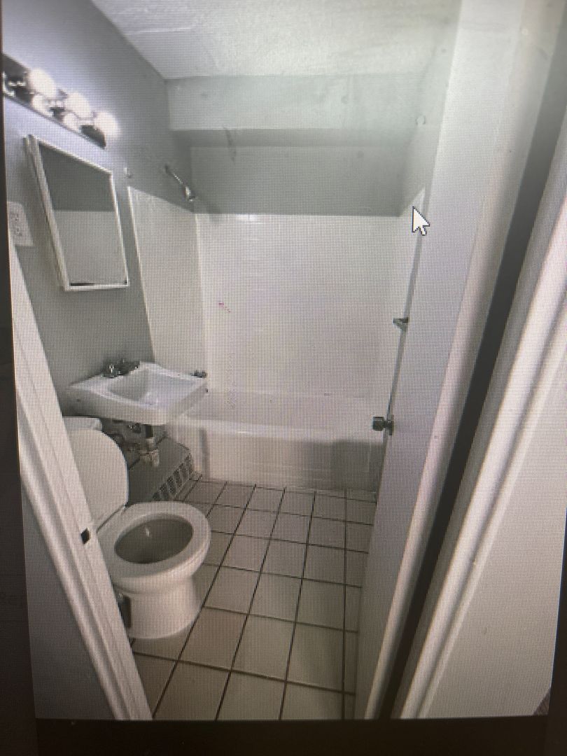 HARTFORD Apartment: 600 ASYLUM AVE