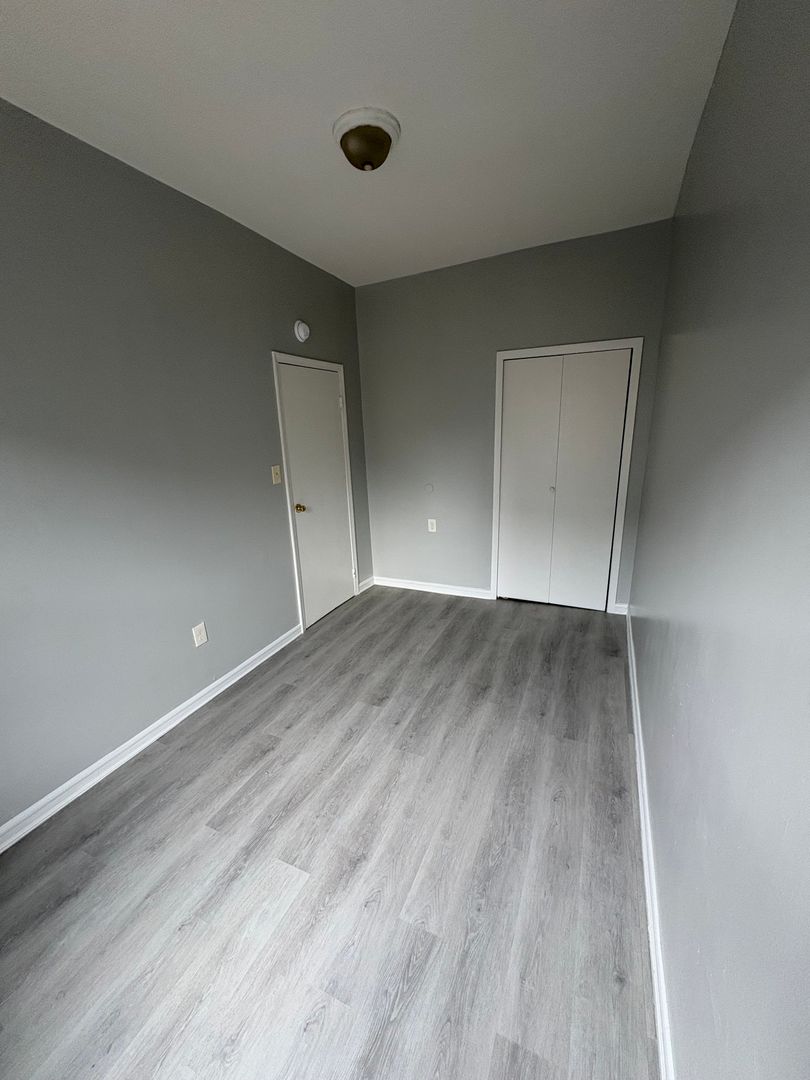 Yonkers Apartment: 280 Hawthorne Ave