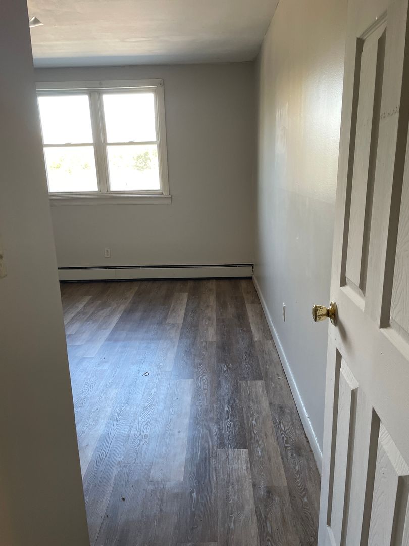 HARTFORD Apartment: 22 ELLIOTT STREET