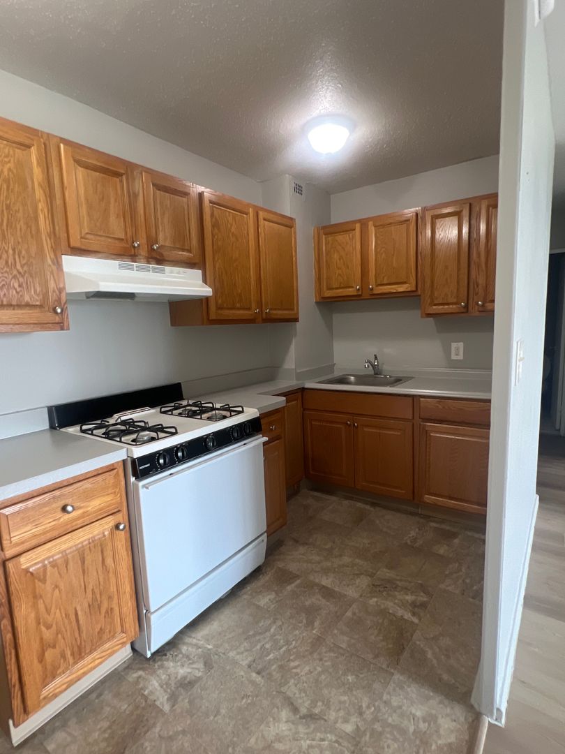 600A LLC 5 of 7
