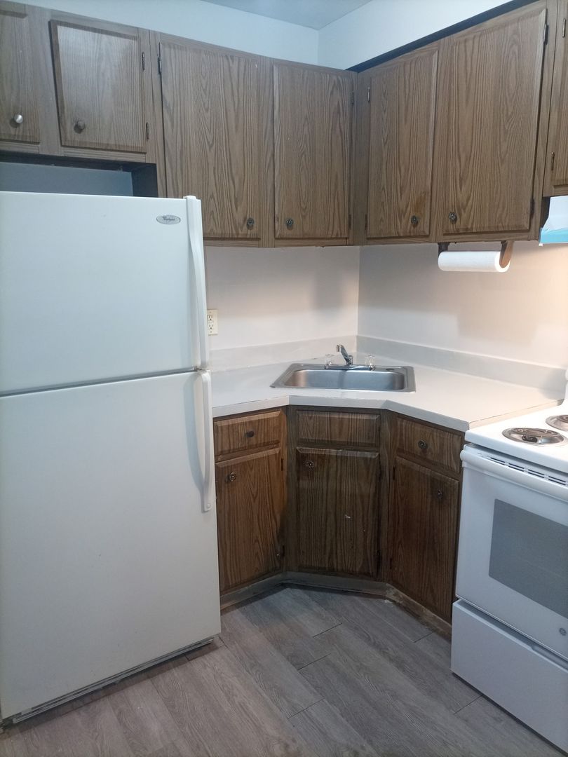 HARTFORD Apartment: 22 ELLIOTT STREET