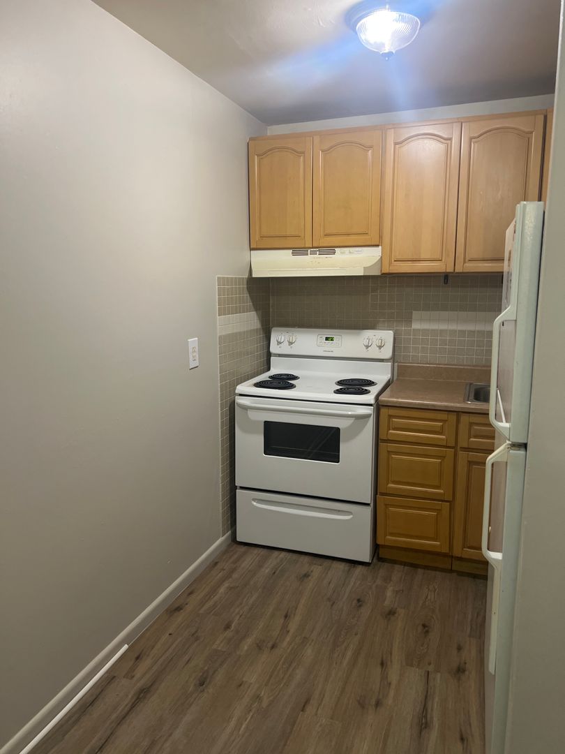 HARTFORD Apartment: 22 ELLIOTT STREET