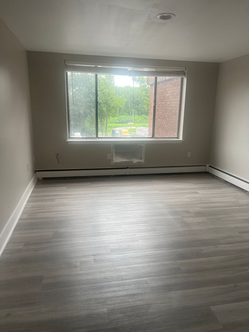 HARTFORD Apartment: 100 PROSPECT AVE
