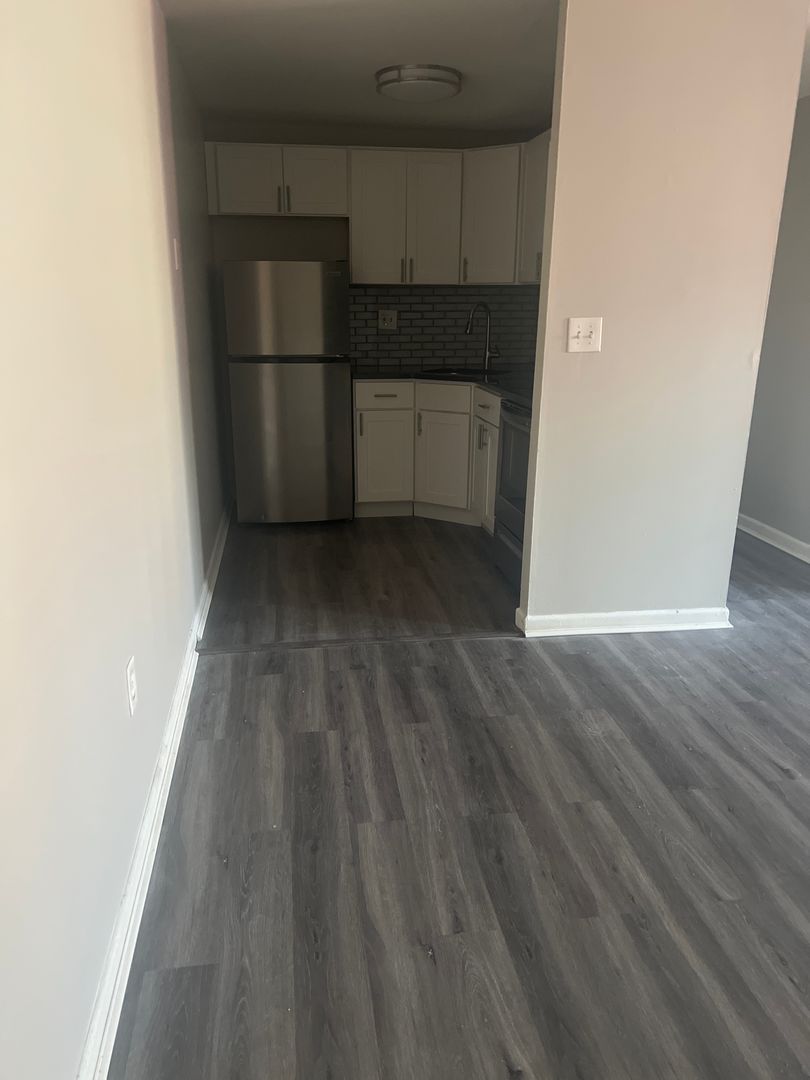 HARTFORD Apartment: 100 PROSPECT AVE