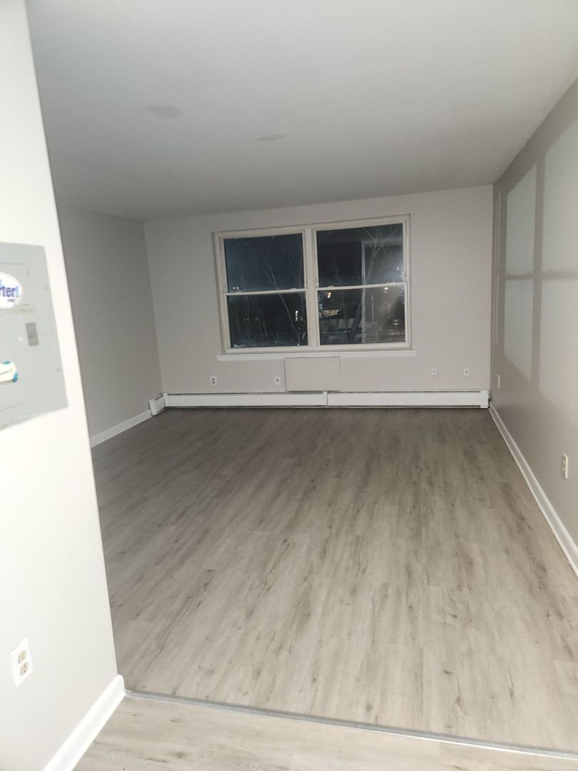 HARTFORD Apartment: 22 ELLIOTT STREET
