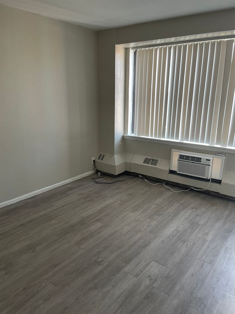 HARTFORD Apartment: 600 ASYLUM AVE