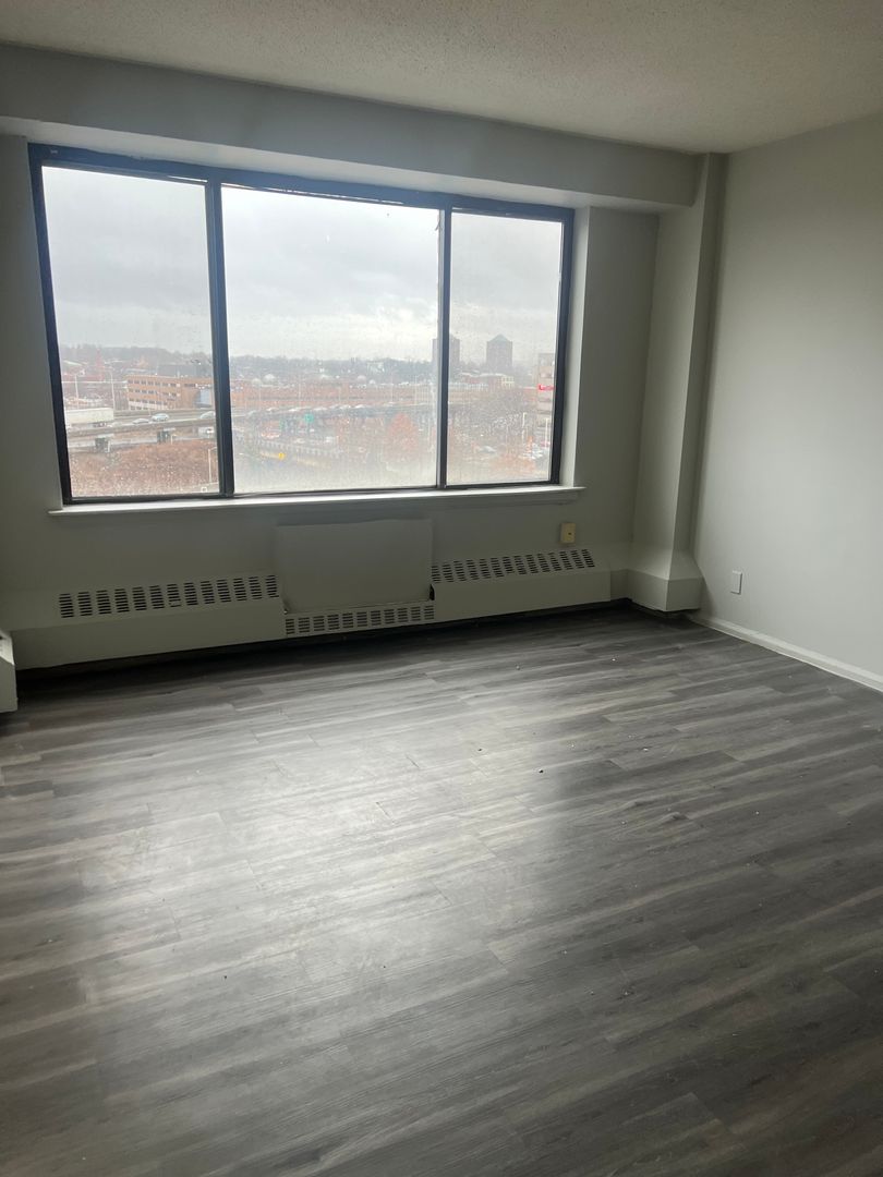 600A LLC 1 of 6