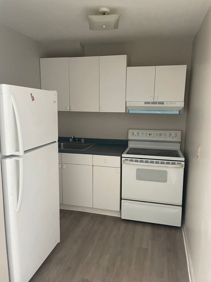 HARTFORD Apartment: 22 ELLIOTT STREET