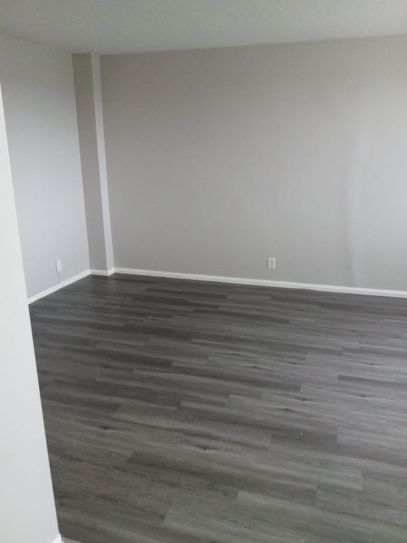 HARTFORD Apartment: 600 ASYLUM AVE