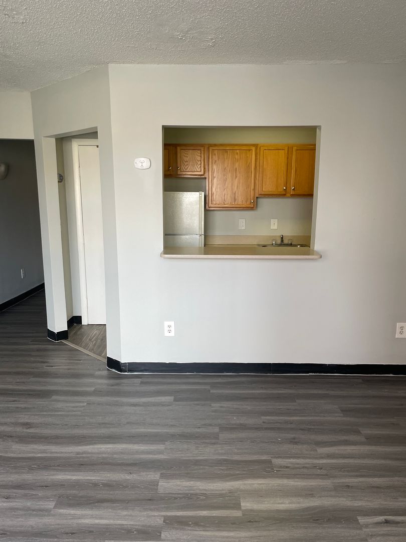 600A LLC 4 of 5