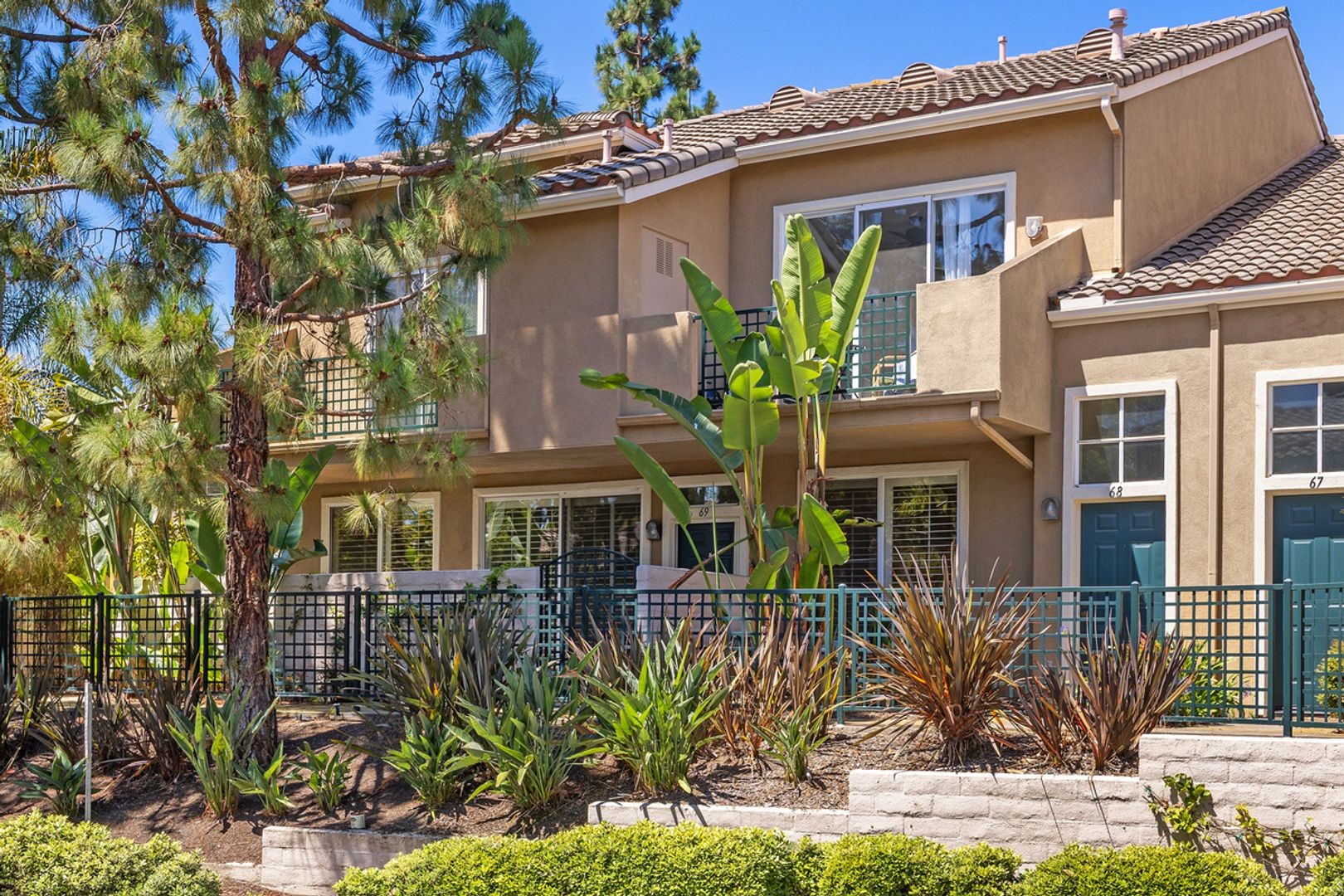 San Diego Condo: 12810 Via Nieve #69