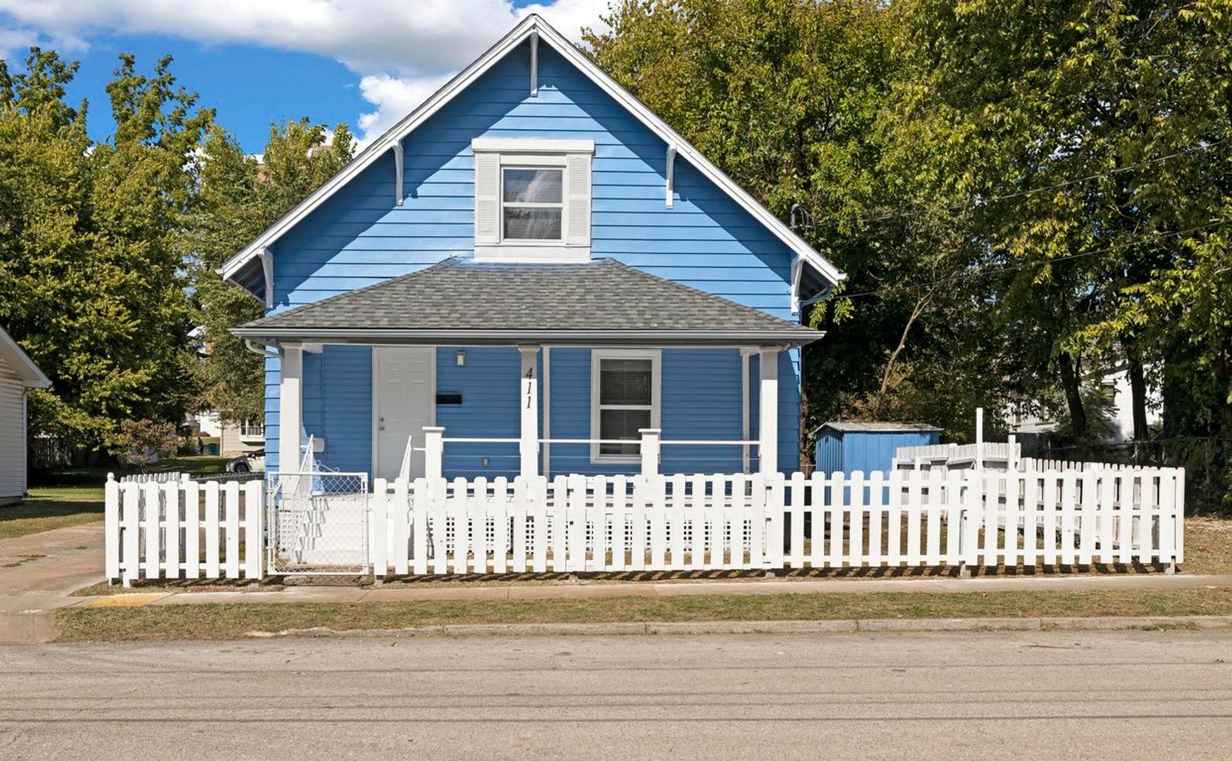 Springfield House: 411 W Page St